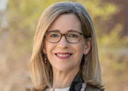 Lindsey H. Operations Director